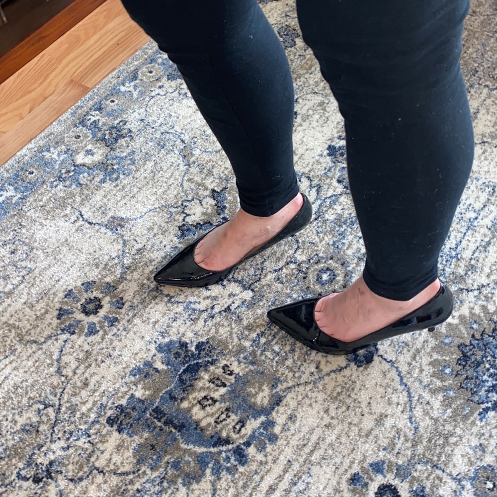 Retro GUESS pumps - Picture 9 of 10